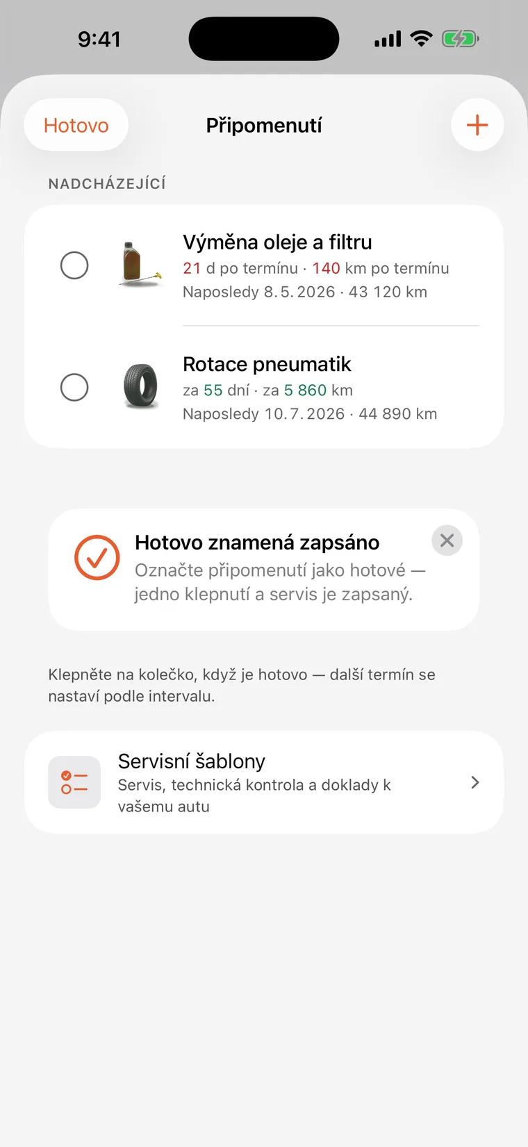 Připomínky SteerLog: výměna oleje a filtru a rotace pneumatik, každá s odpočtem ve dnech a kilometrech.