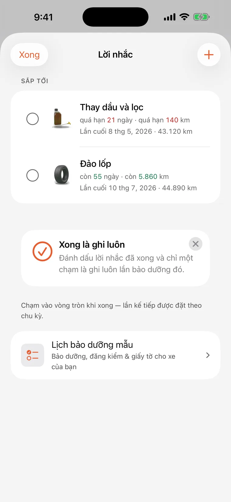Lời nhắc trong SteerLog: thay dầu và lọc cùng đảo lốp, mỗi mục đếm ngược theo ngày và số km.